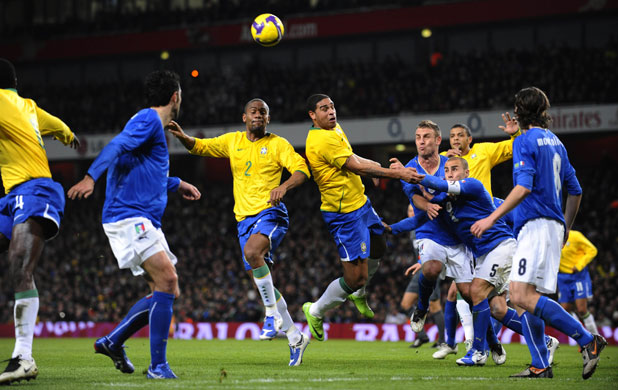 Brazil v Italy: corner
