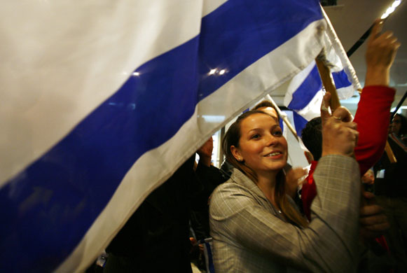 Elections in Israel: Supporters of the Yisrael Beiteinu party after hearing exit poll results