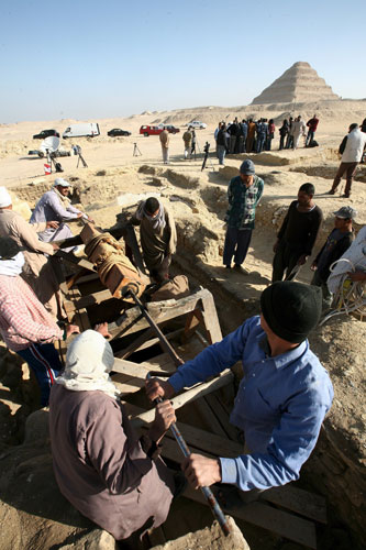 Mummies found in Egypt: 30 Mummies have been found in Saqqara necropolis, south of Cairo, Egypt