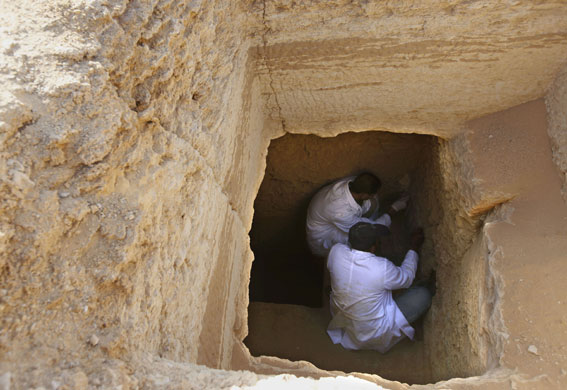 Mummies found in Egypt: 30 Mummies have been found in Saqqara necropolis, south of Cairo, Egypt