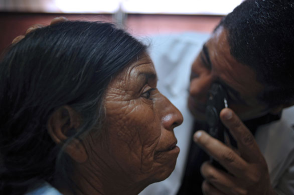 24 hours in pictures: Cuban doctors in Guatemala