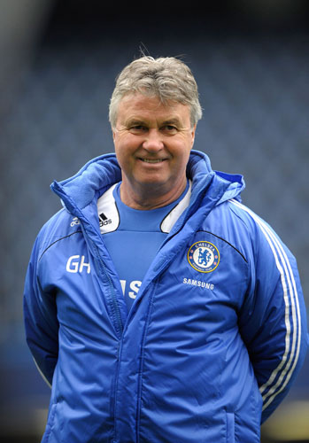 Chelsea Training: Guus Hiddink
