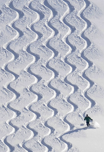 24 hours in pictures: Skiing in Germany