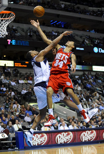 24 Sport: Mid-air collision in Dallas