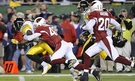 The Pittsburgh Steelers and the Arizona Cardinals in action during Superbown XLIII