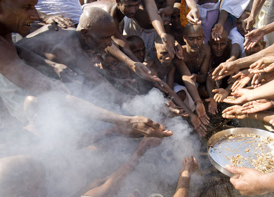 Gallery 24 hours in pictures: Magh Mela the sangam in Allahabad, India