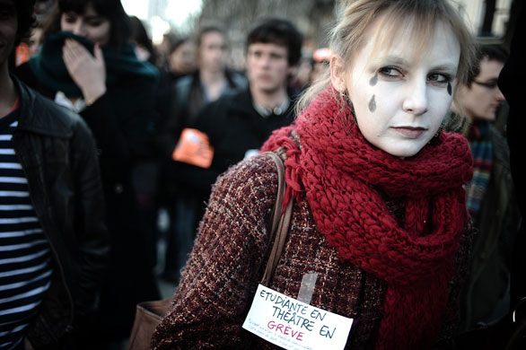 20 February 2009: Paris, France: Students and teachers demonstrate