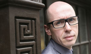 http://static.guim.co.uk/sys-images/Guardian/Pix/pictures/2009/2/20/1235147895326/David-Peace-004.jpg