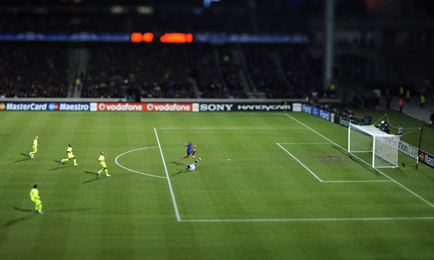 24sport: Theirry Henry foiled by the Lyon goalkeeper