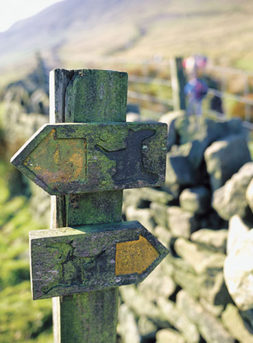 Pendle by Alaistair Lee: Pendle : Landscape of history and home