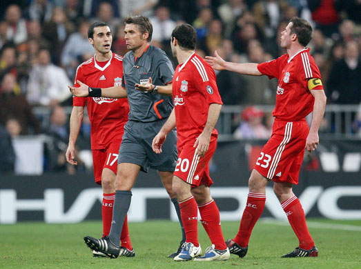 Real Madrid v Liverpool: Arguing with the referee
