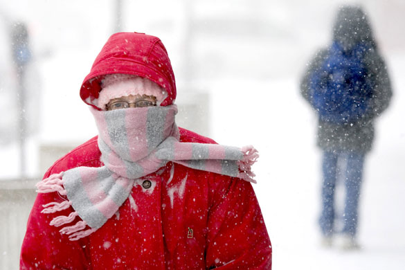 27 February 2009: Duluth, US: A woman waits for the bus