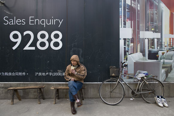 Gallery China property market: Chinese builder takes a break in the Xintiandi