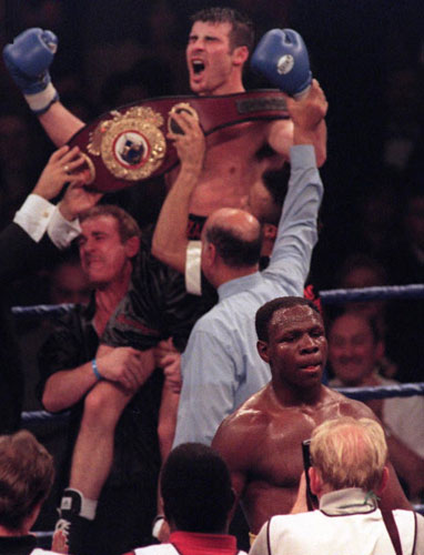 Gallery Calzaghe Retires: Calzaghe's first world title