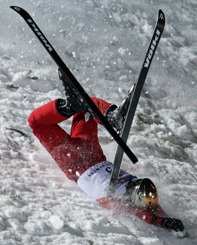 Gallery 24sport: Xinxin Guo crashes