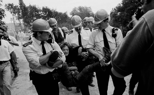 Gallery Solsbury Hill protest: 15th anniversary of Solsbury Hill road protest