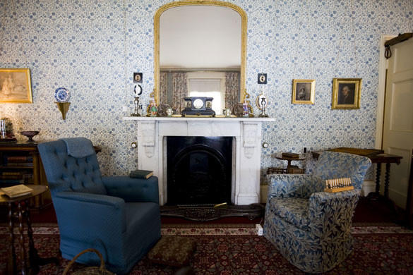 Gallery Darwin exhibition: New Exhibition launched on Darwin's life and work