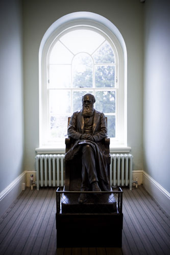 Gallery Darwin exhibition: New Exhibition launched on Darwin's life and work
