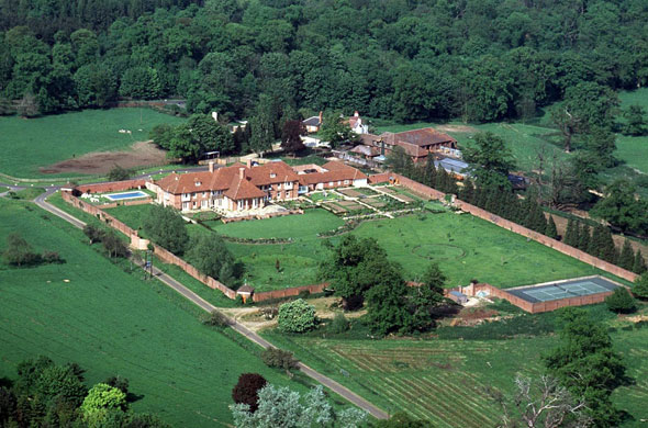 Sunninghill Park: Aerial view of Sunninghill Park in better days