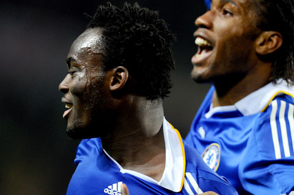Juventus v Chelsea: Michael Essien and Didier Drogba