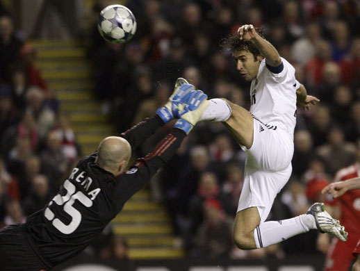 Liverpool v Real Madrid: Reina