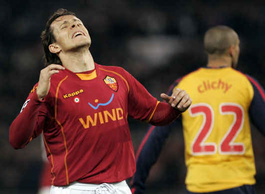 Roma v Arsenal: Taddei