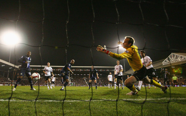 24sport: Blackburn Rovers' El-Hadji Diouf scores at Fulham