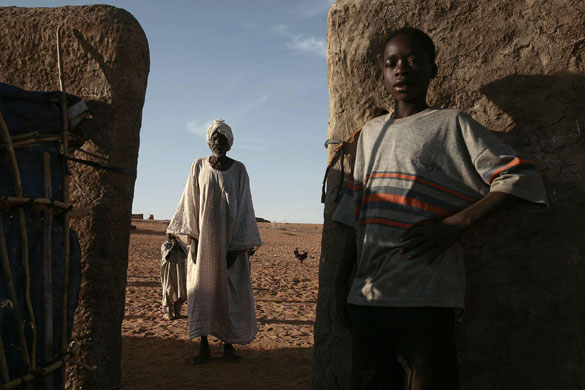 24 hours in pictures: A displaced Sudanese family  