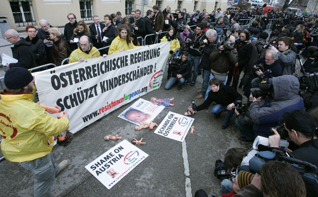 Josef Fritzl : Trial Against Josef Fritzl Begins