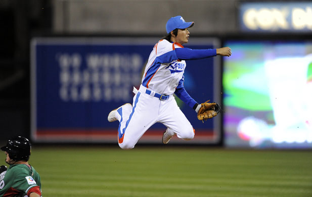 Baseball: Jeong Keun-woo