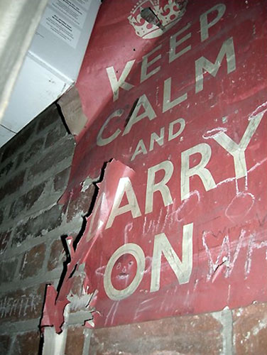 Keep-Calm-and-Carry-On-Or-003.jpg