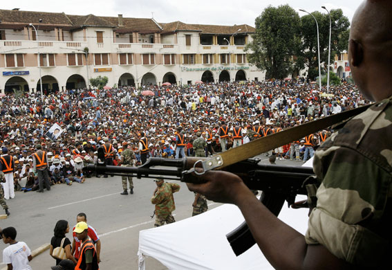 Madagascar presidency: Madagascar opposition leader Andry Rajoelina takes the Presidency by force