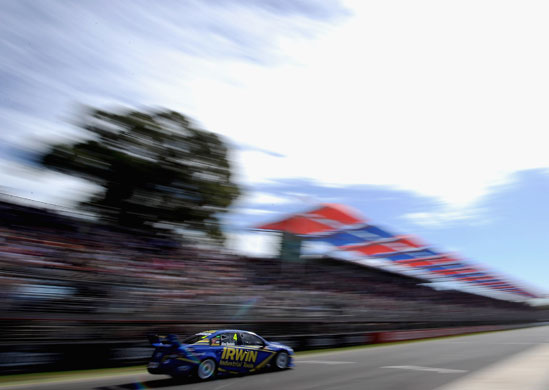 24sport: Clipsal 500 V8 Supercars