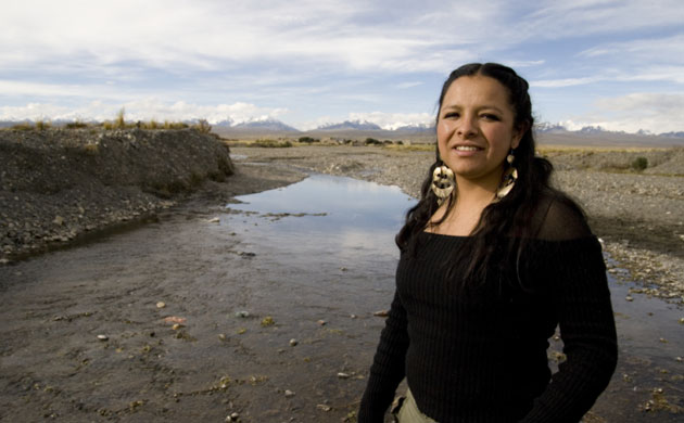 Christian Aid on water: World Water Daqy: Elena sings about the right to water and climate change