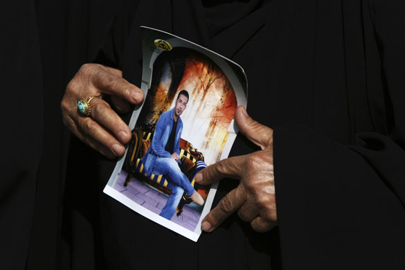 24 hours: mother demands the release of her son in Baghdad 