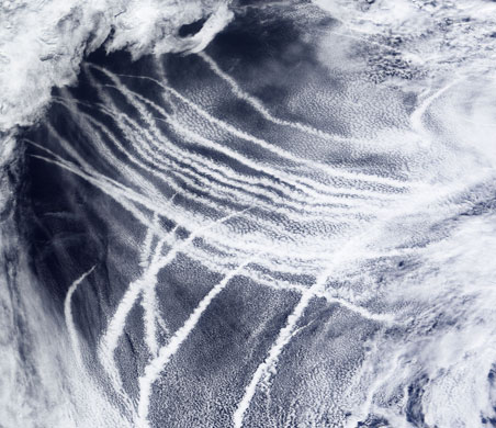Satellite eye on Earth: the skies over the northeast Pacific Ocean were streaked with clouds
