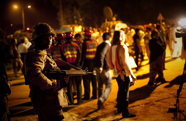 24 hours: suicide bombing in Islamabad, Pakistan 