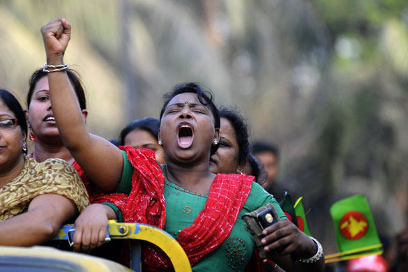 26 March 2009: Dhaka, Bangladesh: Awami League supporters shout slogans