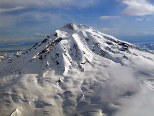 Mount Redoubt: Volcano unrest, Alaska, US