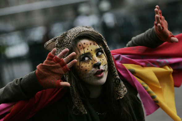 g20 night: A young G20 demonstrator in London