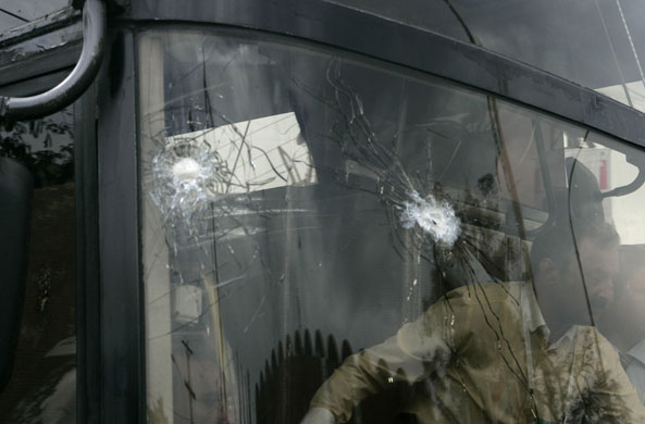 Sri Lanka team attacked: Sri Lanka cricket  team attacked in Lahore, Pakistan 