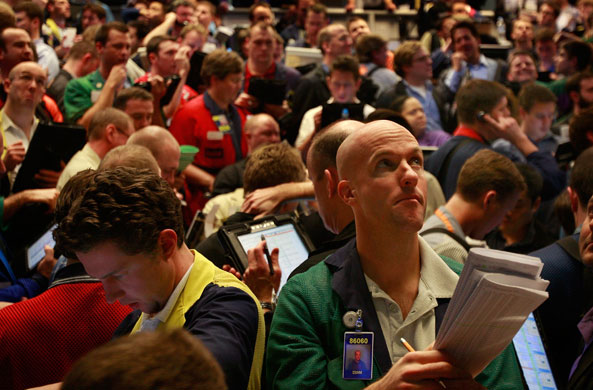 3 March 2009: Chicago, US: Traders monitor prices