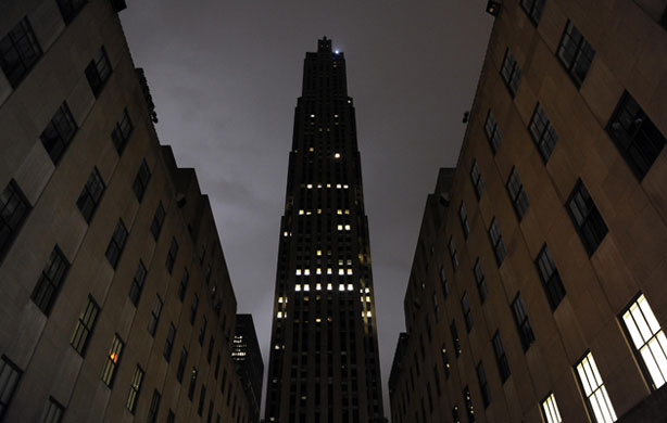 Earth Hour: New York City's Rockefeller Center 