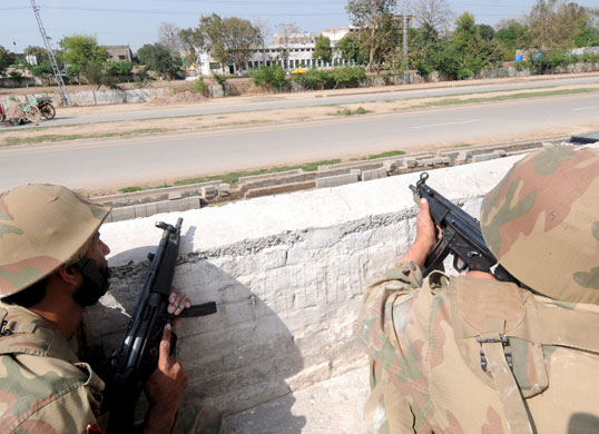 Lahore police attack : Lahore police seige