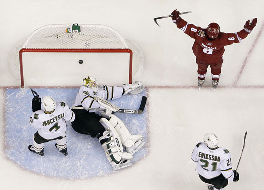 Sport: 24 hours: Phoenix Coyotes' Scottie Upshall celebrates a goal against Dallas Stars