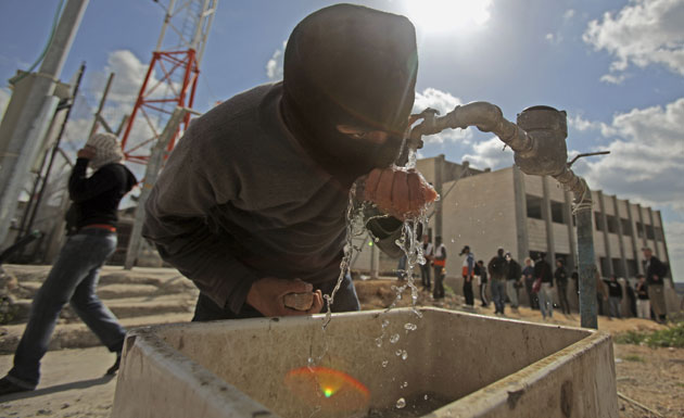 24 hours : Palestinian Land Day protestors in Nilin, West Bank