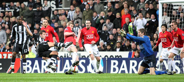 Prem League Wed: Alan Smith shoots