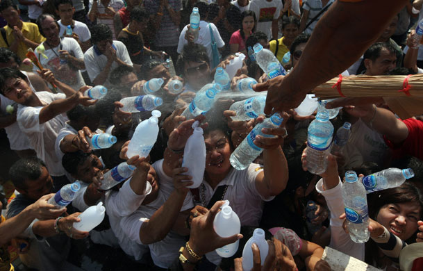 8 March 2009: Thais seek spiritual strength at annual Tattoo Fesitval