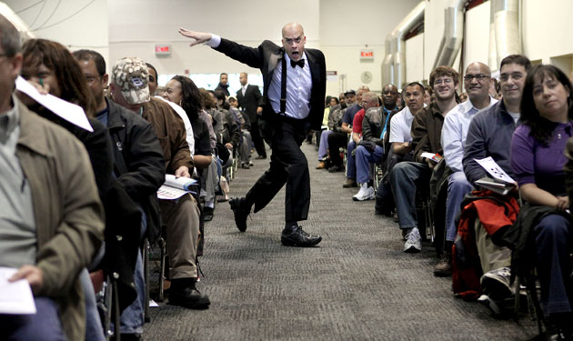 24 hours in pictures: foreclosed home auction  in US