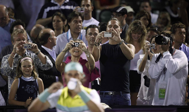 Sport: 24 Hours: Tennis fans take pictures of Nadal before his match 